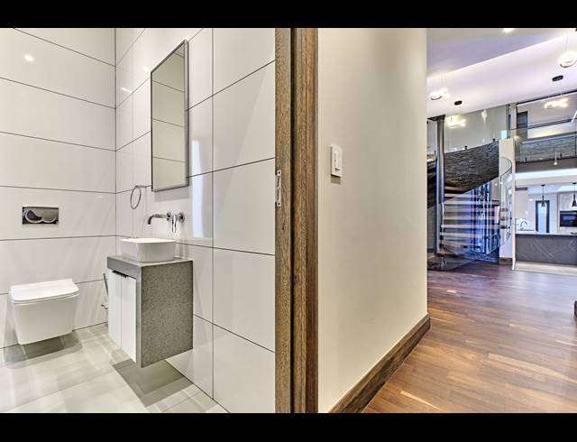 4 BEDROOM HOUSE FOR SALE IN CARLSWALD NORTH ESTATE